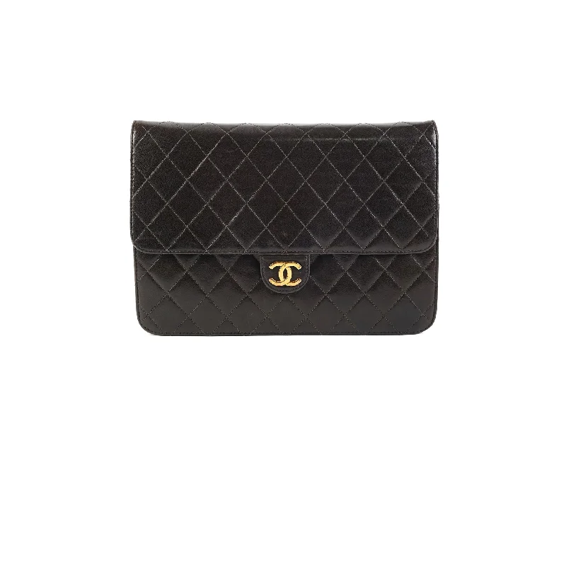 Best handle bags with easy-to-clean materials for low-maintenance, long-lasting wear-Chanel Vintage Flap Black