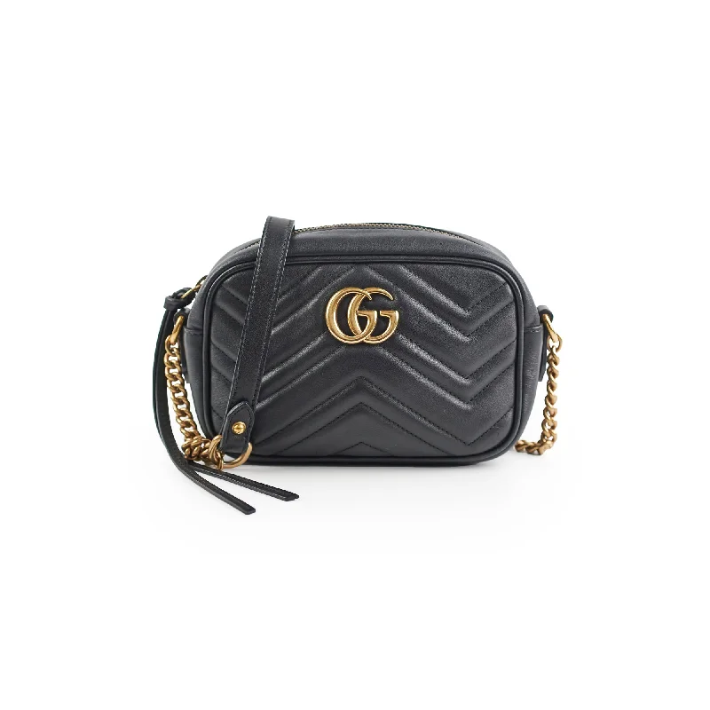 Elegant handle bags with crocodile texture for a luxurious and exotic appearance-Gucci Mini Marmont Camera Black