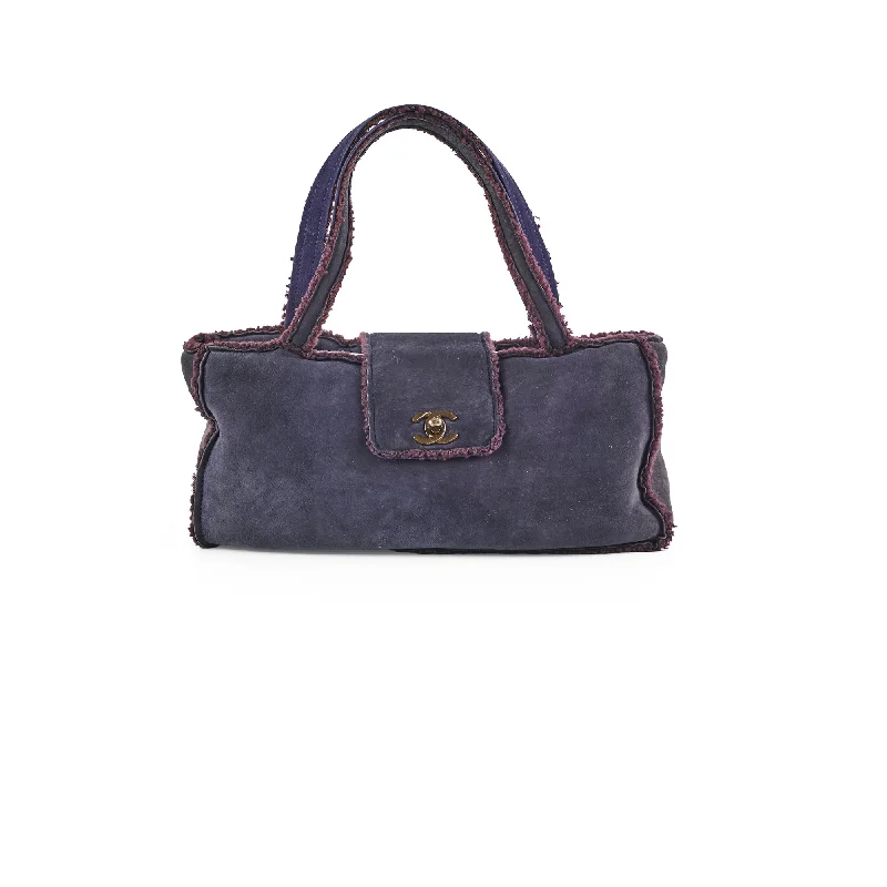 Stylish handle bags with soft, leather textures for a comfortable and luxurious feel-Chanel Vintage Suede Tote Navy