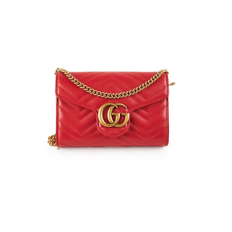 Handle bags with faux fur accents for a cozy and chic winter look-Gucci Marmont Red Wallet On Chain WOC