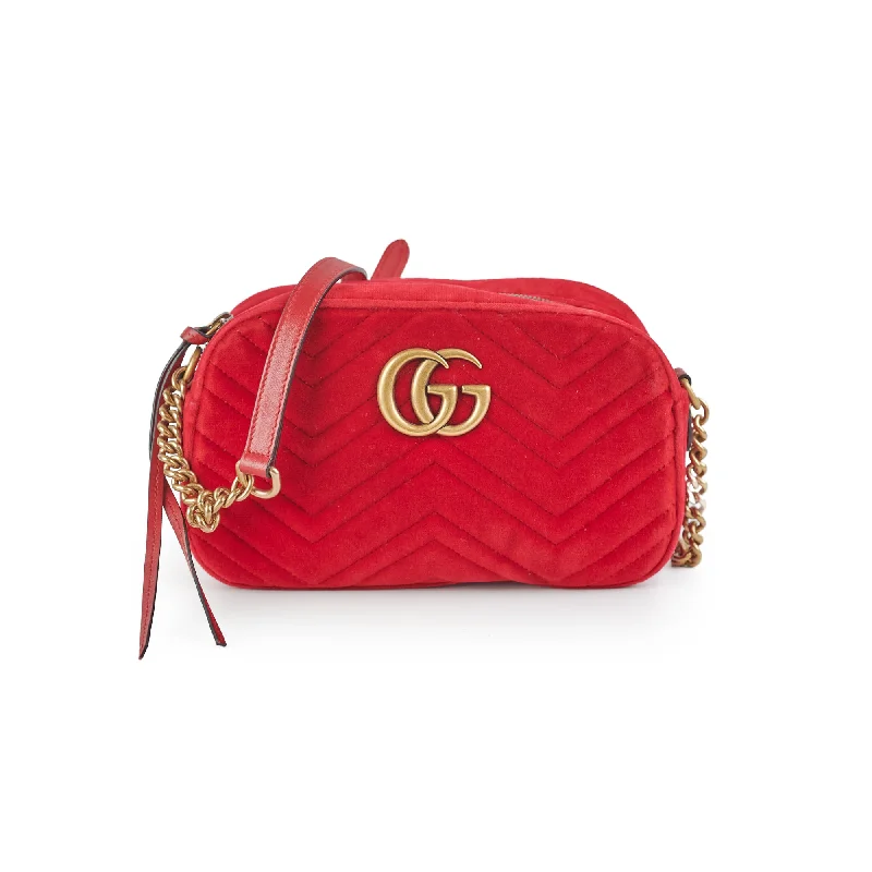 Handle bags with structured designs for a sleek and polished silhouette-Gucci Small Marmont Velvet Red