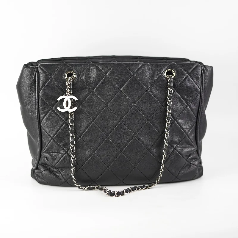 Best handle bags with adjustable handles for customized comfort and fit-Chanel Quilted Chain Tote Tote Black