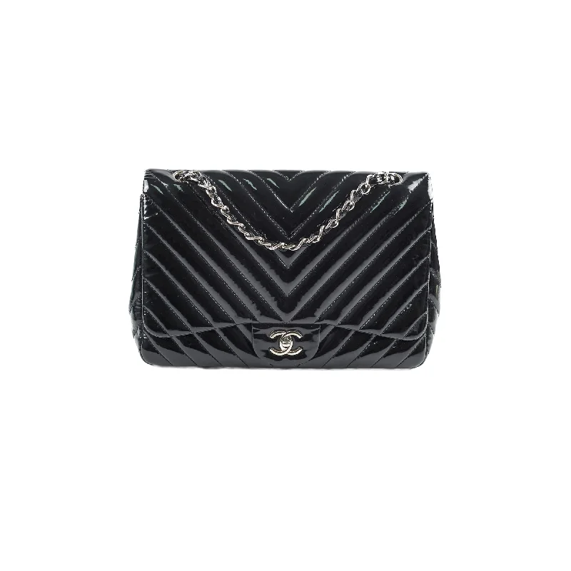 Handle bags with sturdy, durable handles for comfortable and long-lasting wear-Chanel Jumbo Single Flap Chevron Black