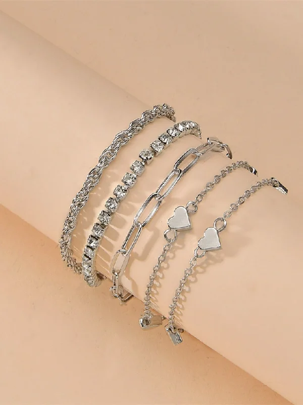 Handle bags with structured shapes for an organized and tidy appearance-5pcs Rhinestone & Heart Decor Bracelet