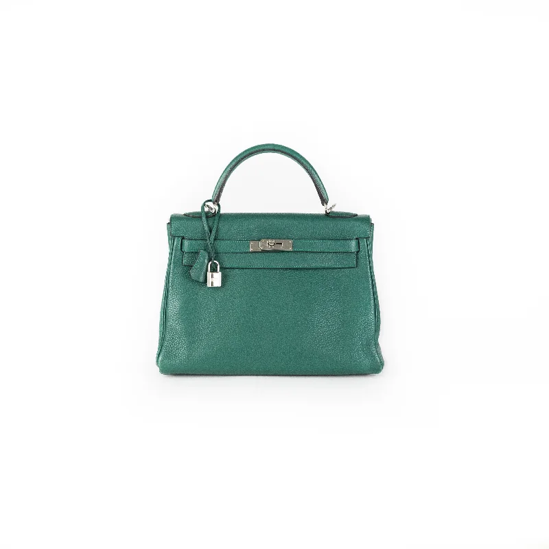 Handle bags with bold hardware for an edgy, statement-making design-Hermes Kelly 32 Green Malachite Togo - Q Stamp