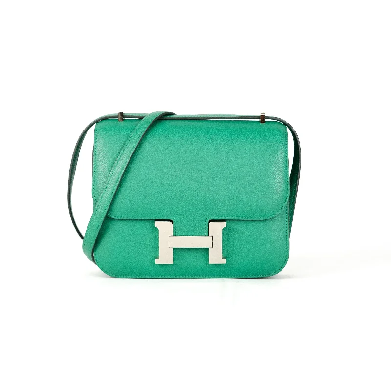 Best handle bags with high-quality vegan leather for an eco-friendly, stylish option-Hermes Constance 18 Evercolor Green - C stamp