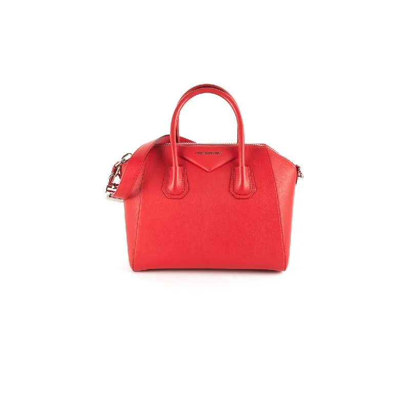 Handle bags with top flaps for a secure and stylish way to close the bag-Givenchy Antigona Small Red