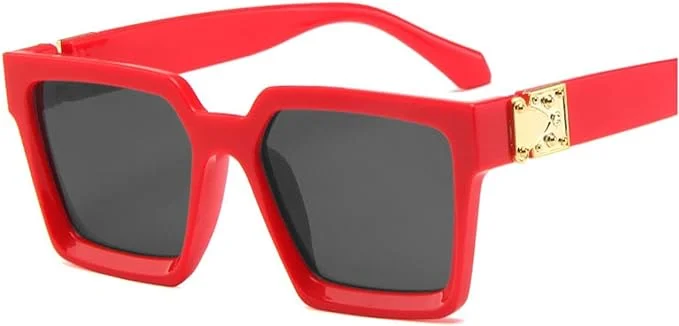 Stylish handle bags with spacious interiors for everyday convenience and style-Black & Red Frame Sunglasses