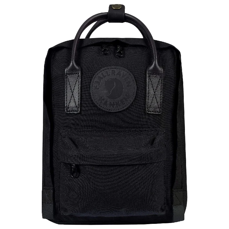 Tote bags with bold checks for trend -FJÄLLRÄVEN - Kånken No. 2 Black Mini