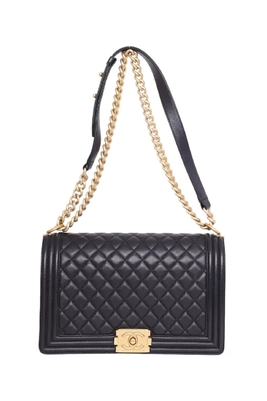 Tote bags with spacious pockets for travel -Chanel™ 2017 Black Quilted Leather New Medium Boy Bag