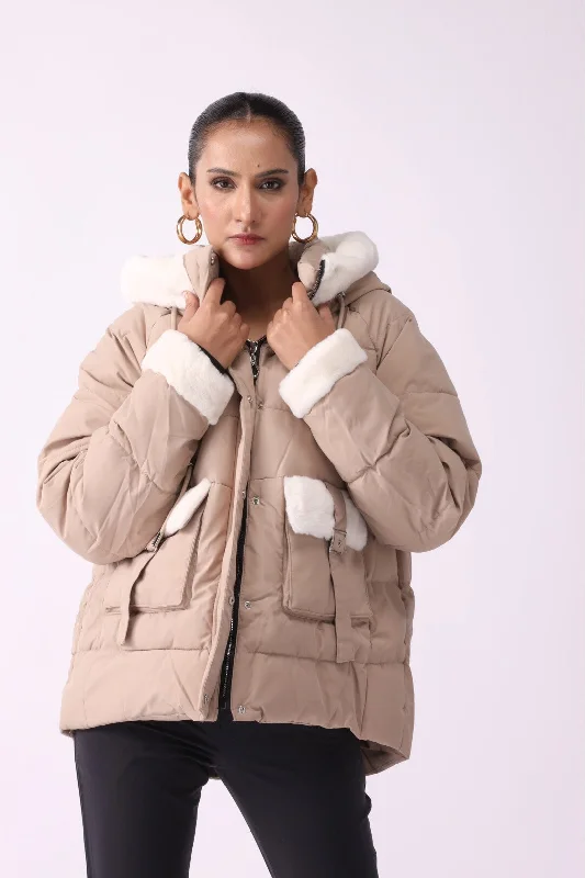 Stylish handle bags with structured sides for a clean and neat silhouette-Women Hooded Puffer Jacket